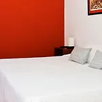 511 Lima Hostel