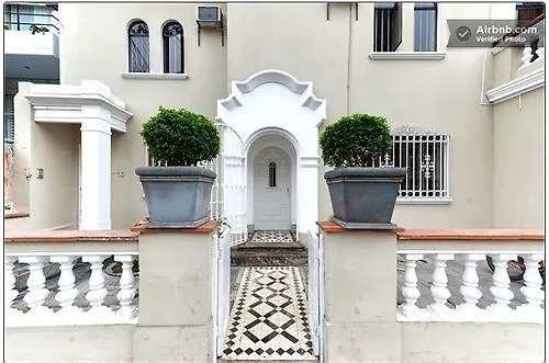 511 Lima Hostel